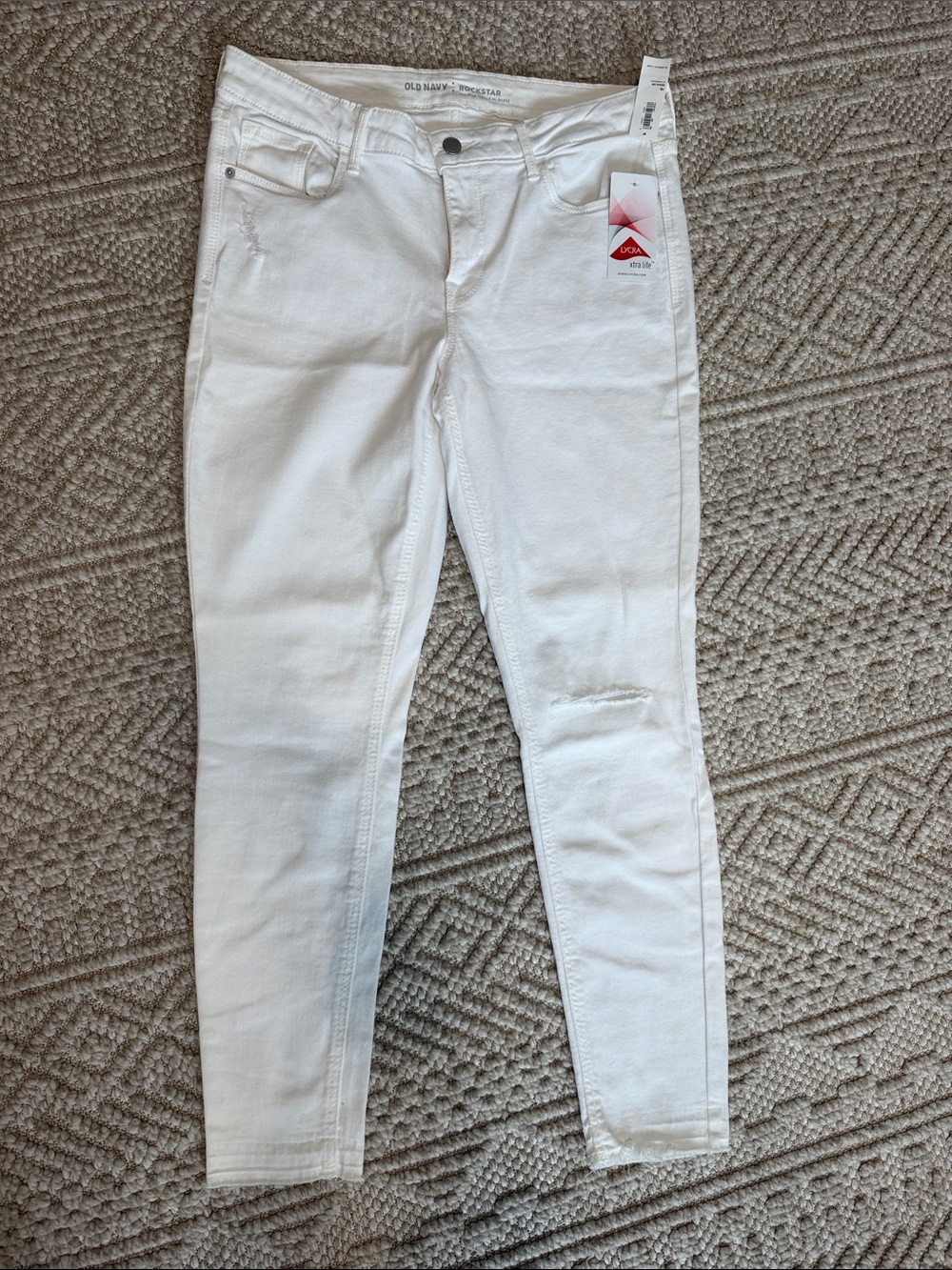 NWT Old Navy white Rockstar mid rise skinny jeans size 10